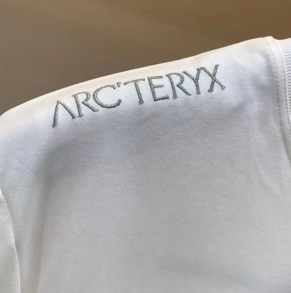 Arc’ter/ logo New Arrival ， ， ， ， T Same Style。 :Black White Blue Gray Size:S（90-130 ） M（125-140 ） L（135-160 ） XL（160-180 ） XXL（180 ）